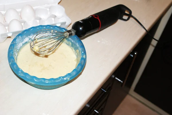 Container Eggs Mixer Dough — Stock Photo, Image