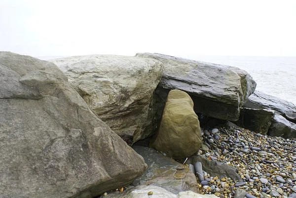 Large Stones Beach Seashore — Stock Photo, Image