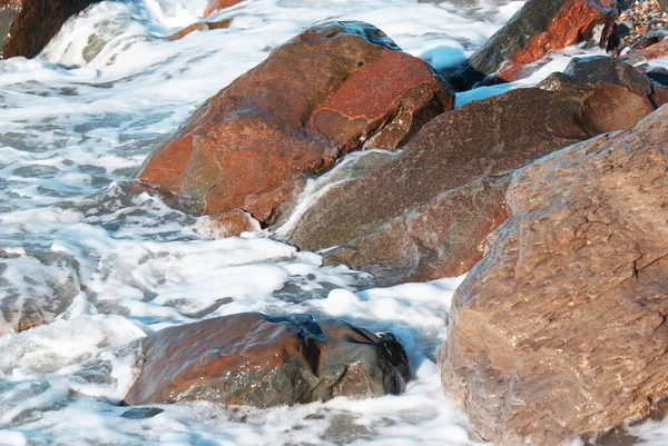 Waves Breaking Stones Seashore — Stock Photo, Image