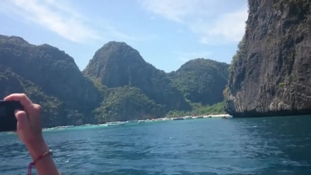 Isla Rocosa Océano Tailandia — Vídeos de Stock
