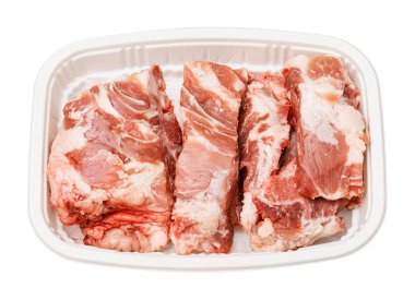 Domuz eti omurga kemik derin Odak yığma görüntü, biyolojik olarak parçalanabilen plastik tepsisinde çorba için Kalem aracını yolun ekleyin