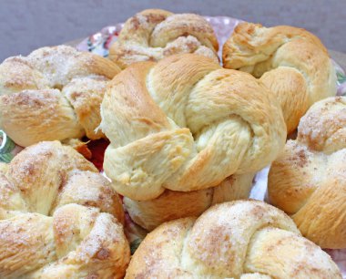 lezzetli çörekler şeker serpilir