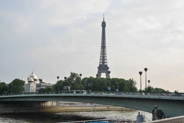 Wieża Eiffla Paryżu Stolica Francji Początku Lata — Zdjęcie stockowe
