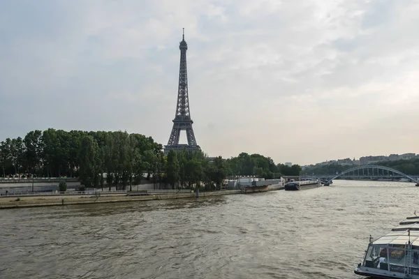 Torre Eiffel París Capital Francia Principios Verano — Foto de Stock