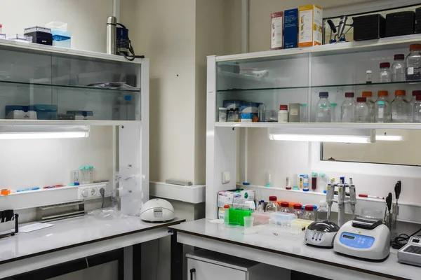 Moderne Biologische Laboratorium Het Interieur Van Kamer Uitgerust Voor Wetenschappelijk — Stockfoto