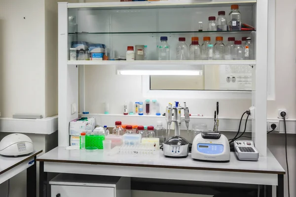 Moderna Biologiska Laboratorium Interiören Rummet Utrustad För Vetenskaplig Forskning — Stockfoto
