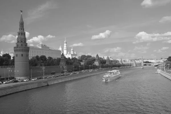 莫斯科克里姆林宫和堤岸 俄罗斯首都中心 — 图库照片