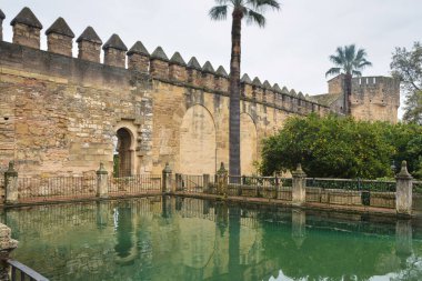 Alcazar Cordoba Hıristiyan kralların. Tarihi merkezi, Cordoba, Andalusia bulunan Ortaçağ Kalesi.