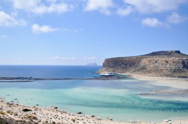 Deniz yaz manzara sahil, Yunan Adası. Akdeniz, Girit Adası. Yunanistan.
