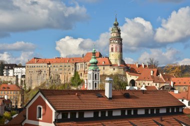 Cesky Krumlov UNESCO dünya miras listesi var. Mimari Ortaçağ görme Güney Bohemya'da.