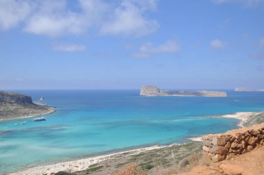 Deniz yaz manzara sahil, Yunan Adası. Akdeniz, Girit Adası. Yunanistan.