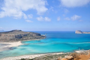 Deniz yaz manzara sahil, Yunan Adası. Akdeniz, Girit Adası. Yunanistan.