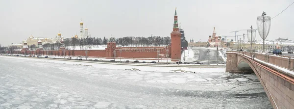 Winter Panorama Kremlin Embankment Moscow February Cityscape Russian Capital — Stock Photo, Image
