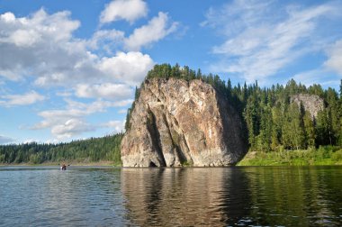 Nehrin Schugor Komi Cumhuriyeti buzlu. Milli Park Yugid-Va Kuzey Urallarda.