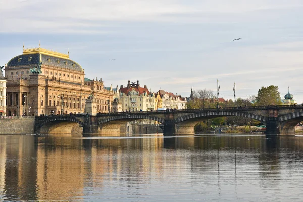 Théâtre National Pont Legia Prague Remblai Vltava Dans Capitale République — Photo