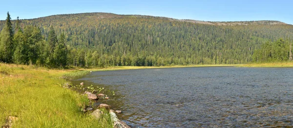 Panorama Rivière Dans Parc National Yugyd Objet Patrimoine Naturel Humanité — Photo