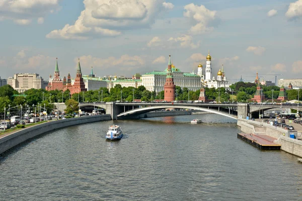 Kremlin Moscú Terraplén Del Kremlin Del Río Moscú Finales Primavera — Foto de Stock