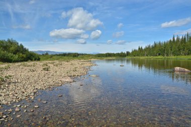 Ulusal parkta Yugyd VA nehir manzara Unesco Dünya Mirası site Virgin Komi ormanların nesne.