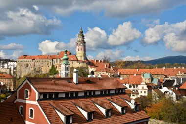 Cesky Krumlov UNESCO dünya miras listesi var. Mimari Ortaçağ görme Güney Bohemya'da.