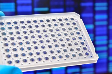 Dna testi laboratuvarda.