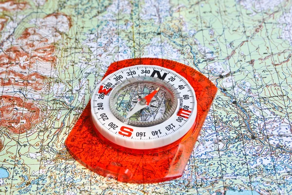 Карта с компасом . — стоковое фото