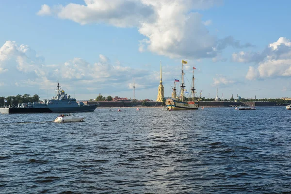 Sint-Petersburg, Neva, Peter en Paul Fortress, Rusland. — Stockfoto