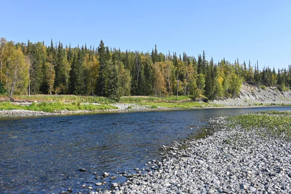 Fin Été Sur Rivière Oural Subpolaire Paysage Aquatique Dans Région — Photo