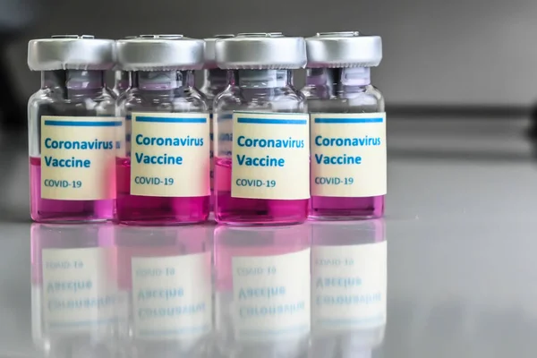 Studie Covid Koronavirovými Vakcínami Lahvička Etiketa Vakcíny — Stock fotografie