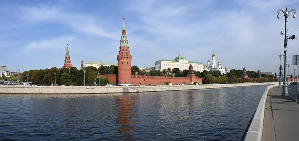 Moscow Kremlin Kremlin Wall Embankment Moscow River — Stock Photo, Image