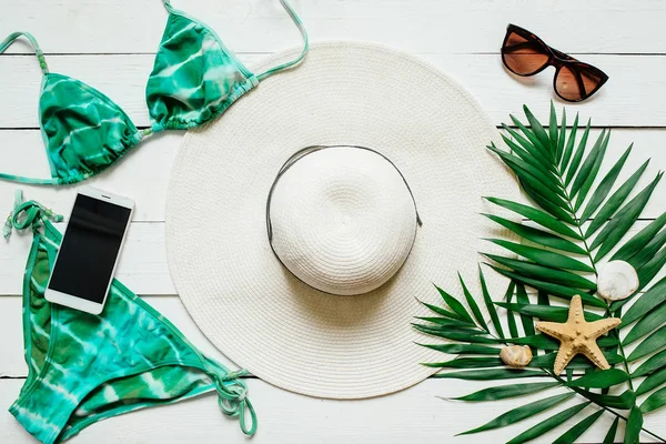 Bikini Suit Hat Sunglasses Smartphone Sea Star Green Plam Leaves — Stock Photo, Image