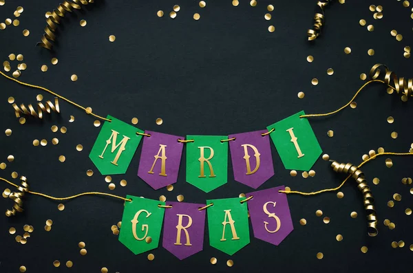 Mardi Gras Letras Doradas Sobre Papel Hecho Mano Guirnalda Festiva — Foto de Stock