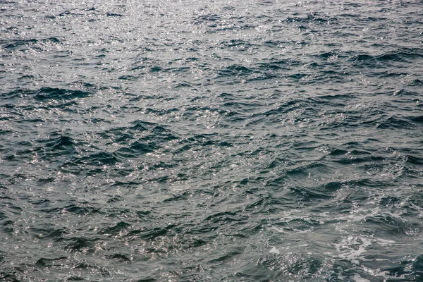 Detaljerade Turkosa Havet Vatten Mönster Med Vågor Och Skum Vattenlevande — Stockfoto