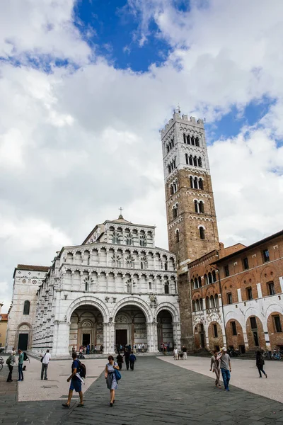 Lucca Italië Oktober 2017 Mensen Lopen Van Het Plein Voor — Stockfoto