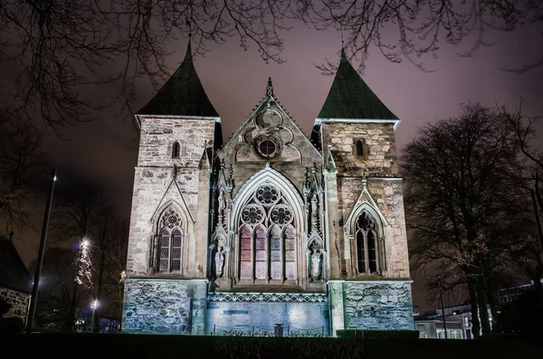 Stavanger Domkirke Catedral Por Noche Muy Bien Iluminada Paisaje Urbano — Foto de Stock