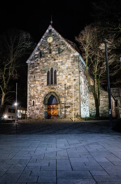 Stavanger Domkirke Cathedral Night Nicely Lit Dark Gothic Cityscape — Stock Photo, Image