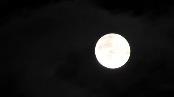 Luna Cerul Noros Nopţii Închide Video — Videoclip de stoc