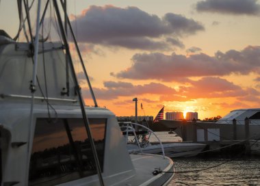 Mavi Akdeniz Marina Motorlu tekne