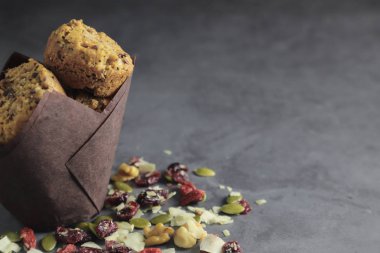 Fındık, tohum, kuru kızılcık ile zanaat kağıt Enerji çerez ,