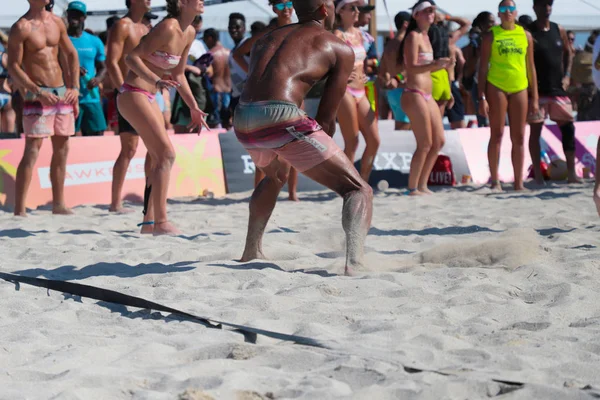 Miami Sahili, Florida, Abd. 17 Şubat 2019. Model Plaj Voleybolu Turnuvası'nda görülen model 7 ve 8 arasında Miami Beach Oceanfront her yıl yer alır. Ücretsiz olay halka açık . 17 Şubat 2019 Miami Beach, Florida.