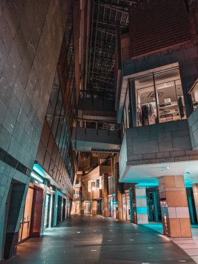 Roppongi Tokyo Japonya 'daki alışveriş merkezinde.