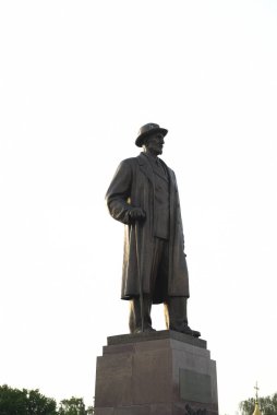 Michurin Bahçesindeki Michurin Anıtı