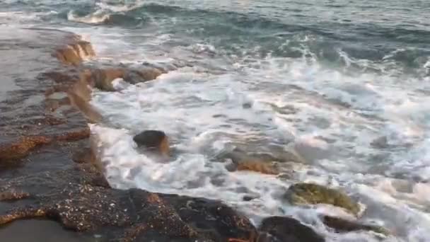 Sea Waves Beat Rocks Concept Marine Landscape — Stock Video