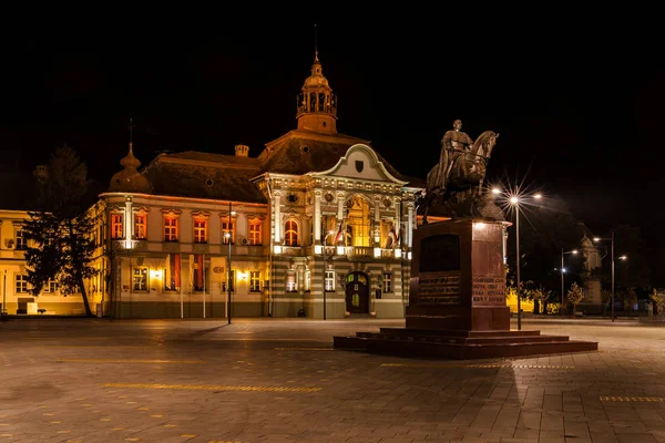 Night View Center Town Zrenjanin Town Square Statue King Petar — Stock Photo, Image