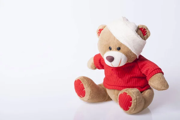 Bear Toy Está Enfermo Enfoque Selectivo Pequeña Profundidad Campo —  Fotos de Stock