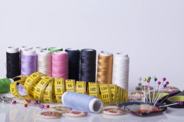 El dikiş, seçici odak ve küçük alan derinliği için aksesuarlar