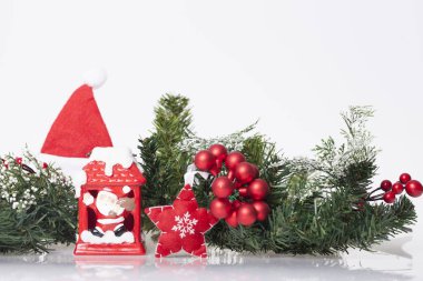 Yeni yıl ve Noel dekorasyon masada