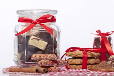 çikolata ve bir çerez olarak bir incelik ve süslemeleri, seçici odak ve küçük alan derinliği