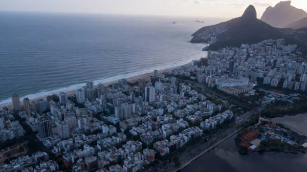 Vista Aérea Del Dron Laguna Rio Janeiro Copacabana Atardecer —  Fotos de Stock