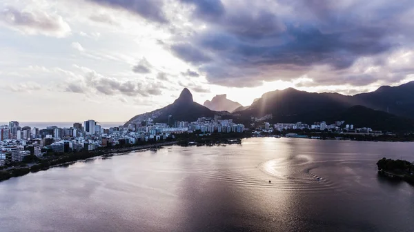 Rio Janeiro Copacabana Alacakaranlıkta Gölünde Dronun Havadan Görünümü — Stok fotoğraf