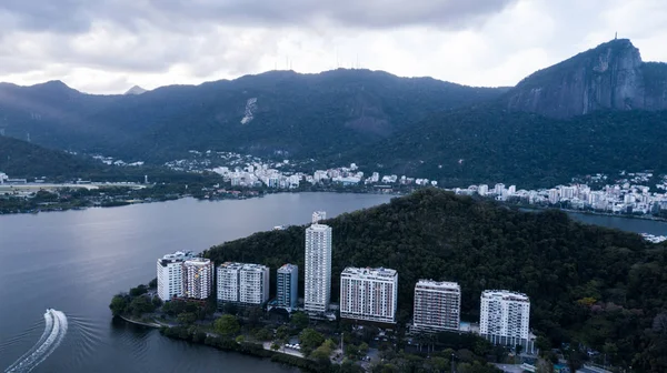 Vista Aérea Del Dron Laguna Rio Janeiro Copacabana Atardecer —  Fotos de Stock